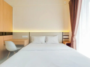 Well Furnished And Nice Studio Sky House Bsd Apartment