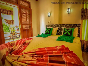 Ella Freedom Star Cottage