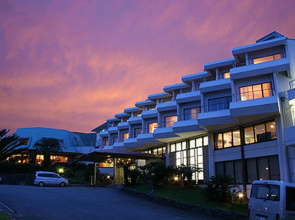 Izu-Kogen Wan Wan Paradise Hotel & Cottage