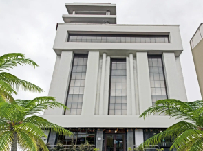 Hotel Saaket Residency - Hotel in Daba Gardens