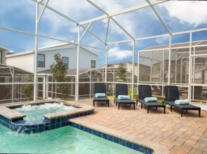 Spacious 7BR w Pool Spa Game Room Near Disney