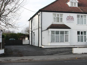 Dove Court Mini Lodge