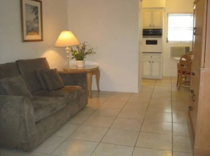 Summerland Suites