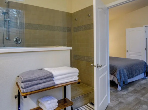 Hoodsport Vacation Rental w/ Private Lake Access!