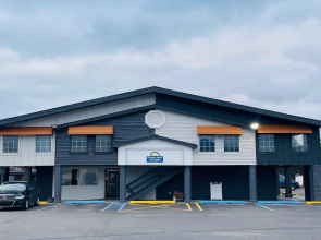 Days Inn & Suites by Wyndham Port Huron