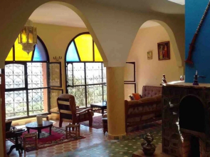 Unique 9 Bedroom House in National Park