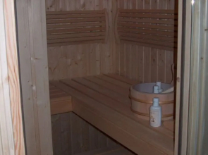 Large Luxury House with Sauna & Hot Tub in Giant Mountains near ski Area
