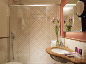 Отель Continental Genova