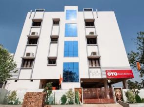 OYO 62759 Seera Enclave