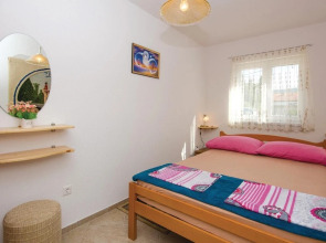 Awesome Home in Poljica With Wifi and 2 Bedrooms