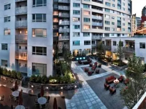 Metro 112 Apartments