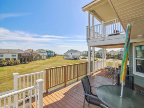 Vitamin Sea Retreat by Ryson Vacation Rentals