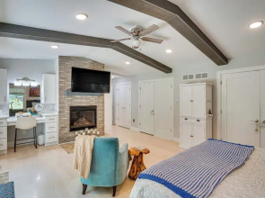 Expansive Fontana Home < 2 Mi to Geneva Lake!