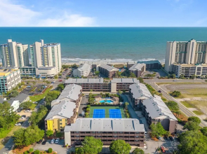 Tilghman Beach & Racquet #229 3 Bedroom Condo by RedAwning