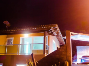 Linda casa com vista pro mar!!