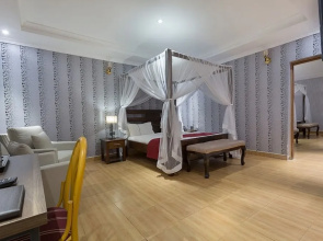 Nokras Enkare Luxury Tented Camp Sagana