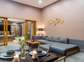 Luxury Honeymoon nest 1BR Villa with Jacuzzi