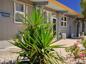 Getaway Villas Unit 38-1 - 1 Bedroom Disabled Friendly Accommodation