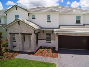 Spacious luxury home with private pool near Disney