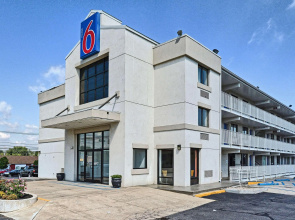 Motel 6 Maple Shade Township, NJ - Philadelphia - Mt Laurel