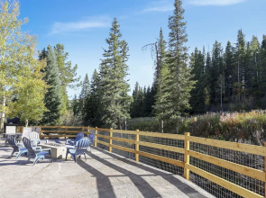 Slopeside Luxury River Chalet by Winter Park Escapes