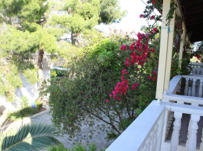 Pavlos studios