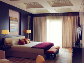 Отель Raffles Dubai