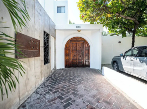 Playa Azul Apt with Sea views & Pool