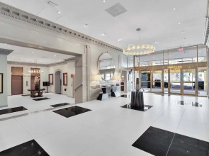 DC Airport Metroline Apartments