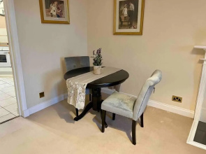 Immaculate 1-bed Apartment in Crieff