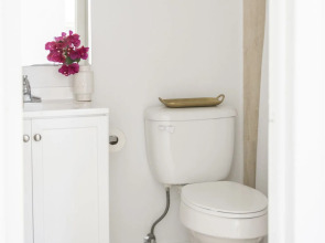 Playful 2BR in Miami River Inn by Sonder