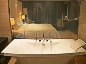 Royal International Hotel