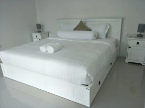 Tropical 2 Bedroom Pool Vill by PPF