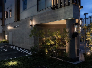 Y-HOTEL