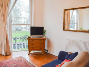 Bright 1 Bedroom Apartment in Seven Dials
