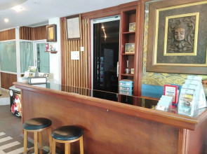 Pimpimarn Beach Hotel
