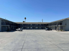 Super 8 by Wyndham Bakersfield Ca