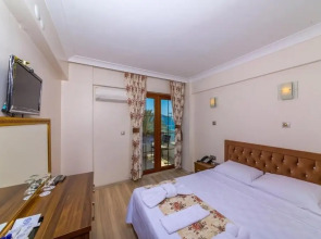 Reis Beach Hotel&Restaurant