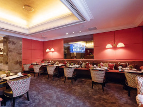 The Michelangelo Hotel