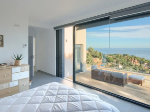 6 bedroom villa with sea views & pool in Sa Riera, Begur (H34)