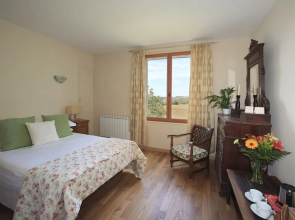 South Tarn Gites - Deluxe and Tranquil near Lautrec Village