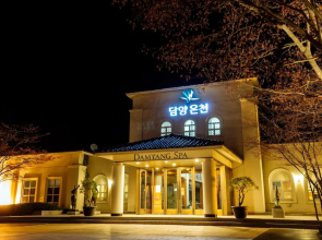 Damyang Hotel
