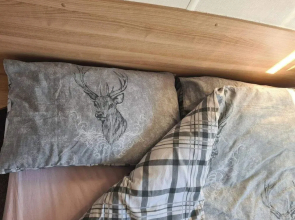 2 Bed Lodge - Sleeps 5 - Parking - Pets - Wifi