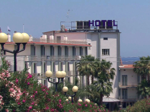 Wave Hotel
