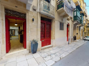 Central Valletta - 1 Bedroom maisonnette