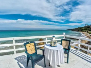 Loukas Apartments On The Waves