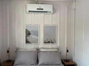 Container Guest House