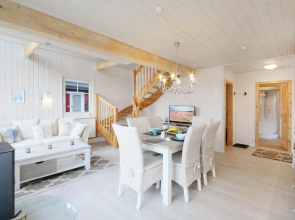 Stunning Home in Zerpenschleuse With 2 Bedrooms and Wifi
