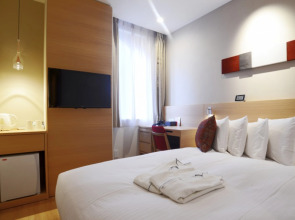 Red Roof Inn & Suites Osaka - Namba/Nippombashi