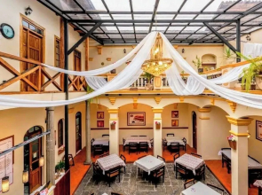 Hostal La Suite